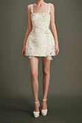 Minivestido con apliques