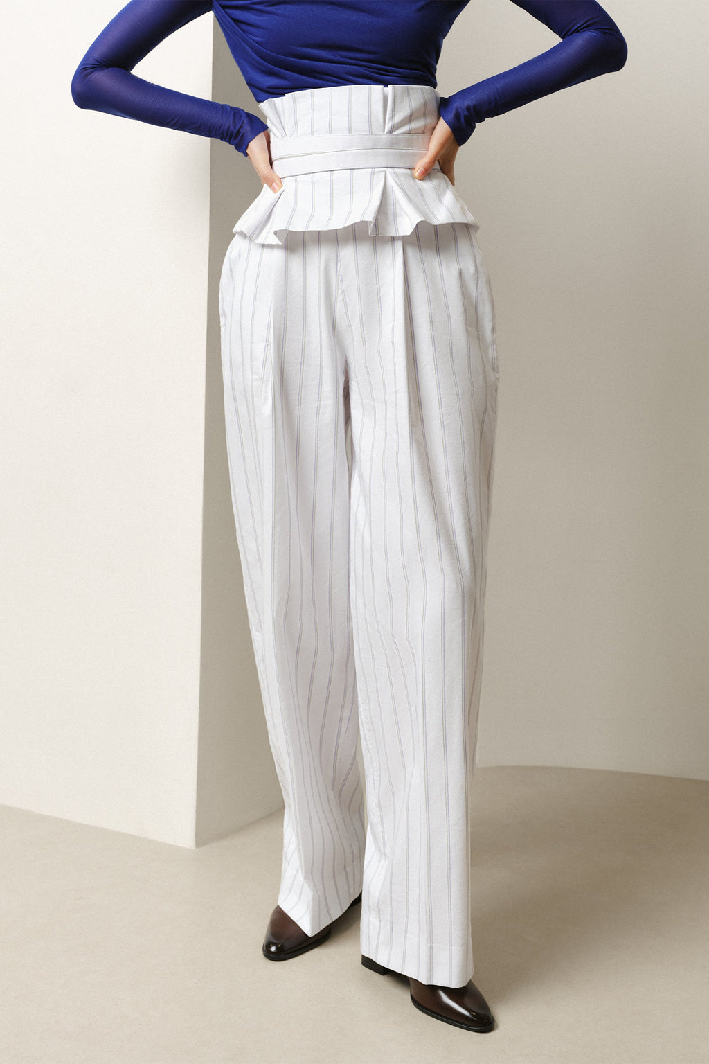 Pantalones con peplum