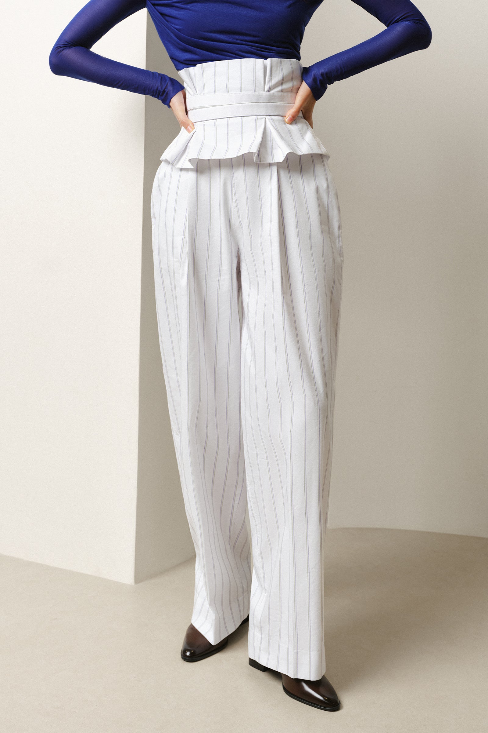 Pantalones con peplum