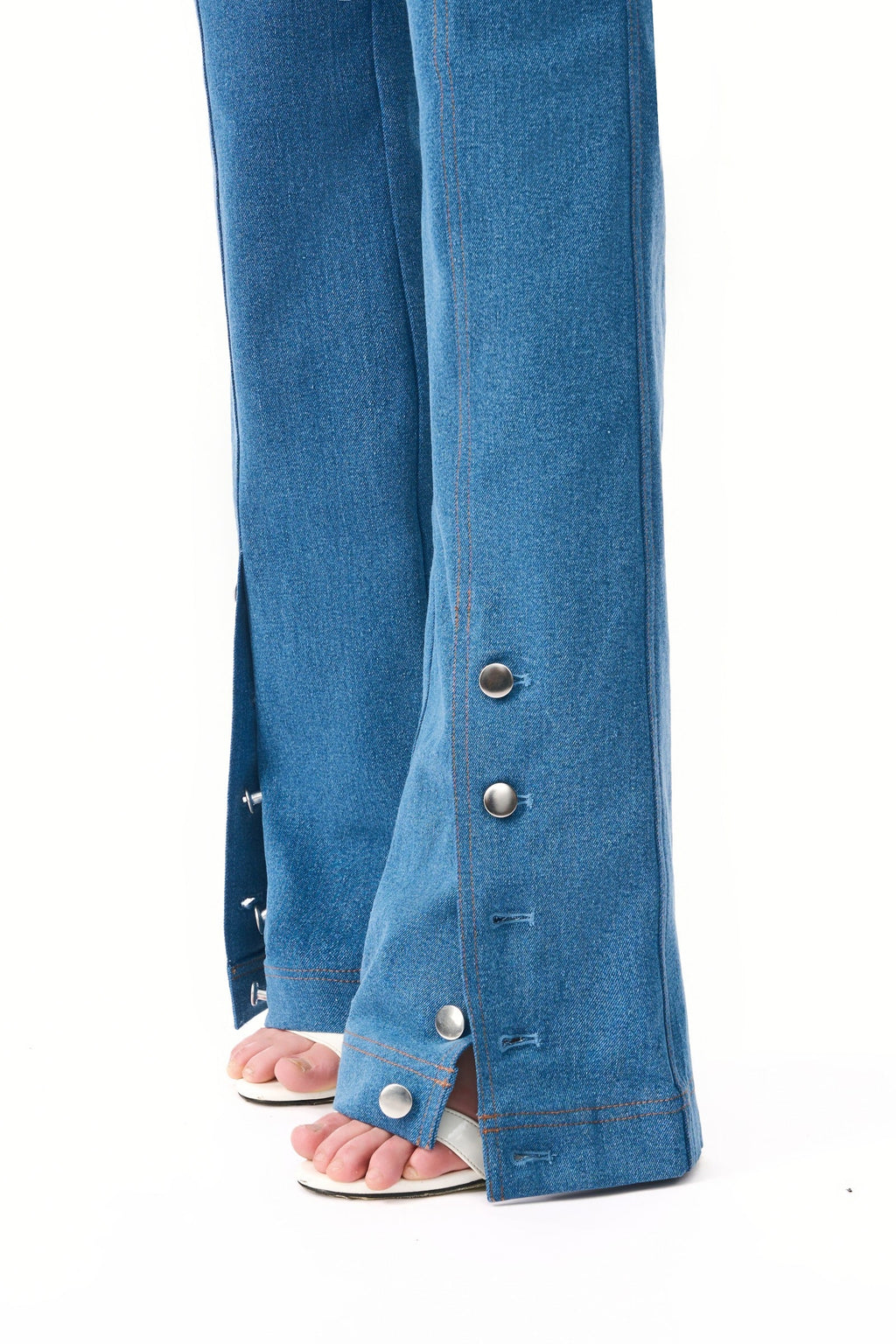 Pantalones con botones